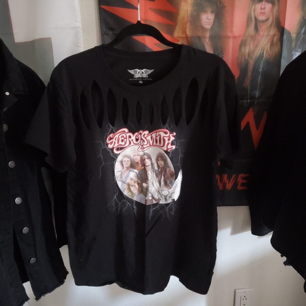 Aerosmith shirt